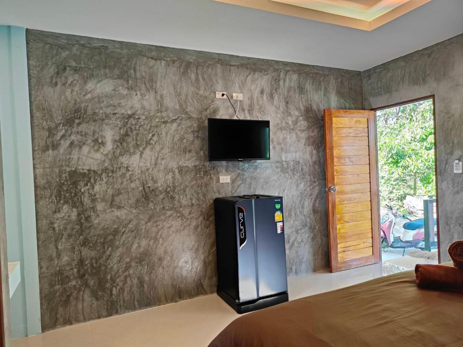 Baanchomjan Kohyaoyai Apartment Ban Nai Wat Exterior photo